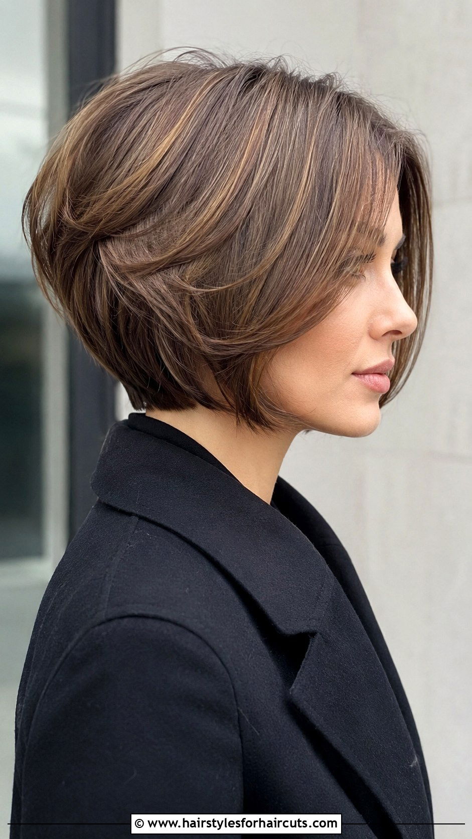 Stacked Bob Haircut - 25 new mom haircuts - 25 new mom haircuts