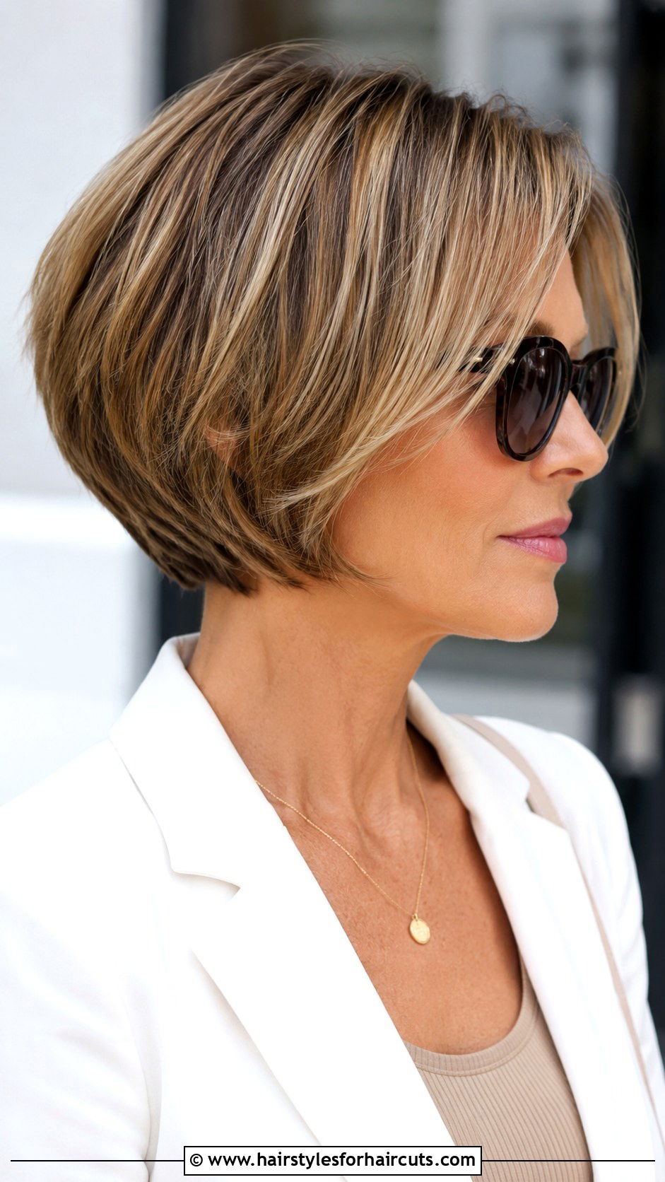 Stacked Bob Haircut For Seniors - 25 haircuts for seniors - 25 haircuts for seniors