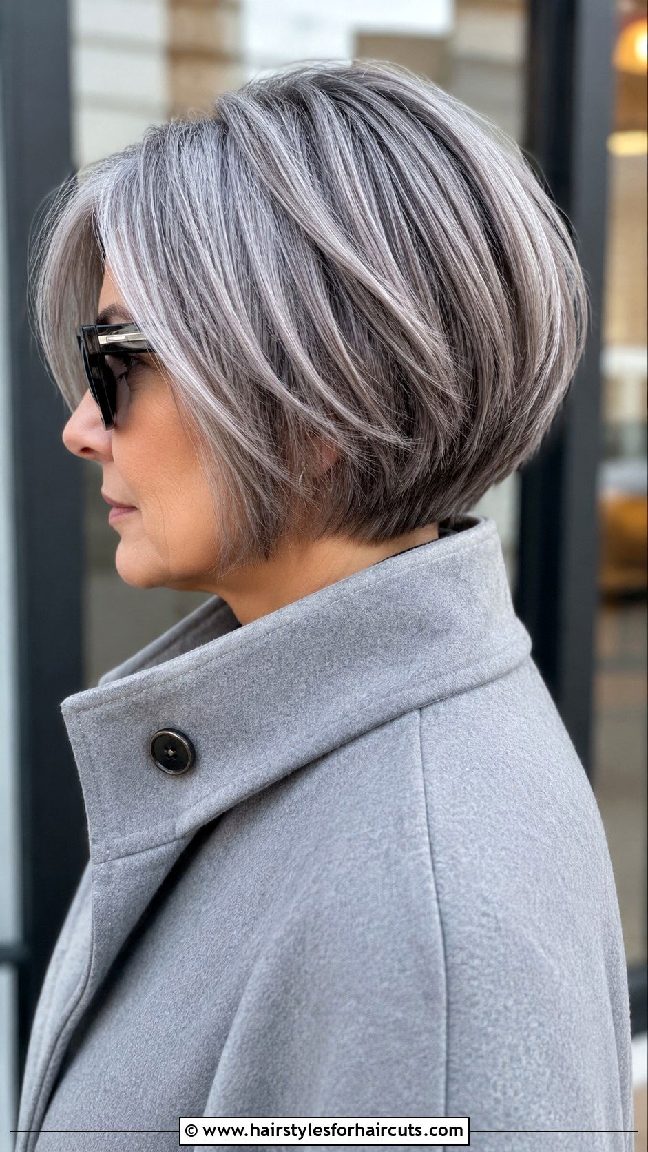Stacked Grey Bob - 25 black hairstyles for grey hair over 60 - 25 black hairstyles for grey hair over 60