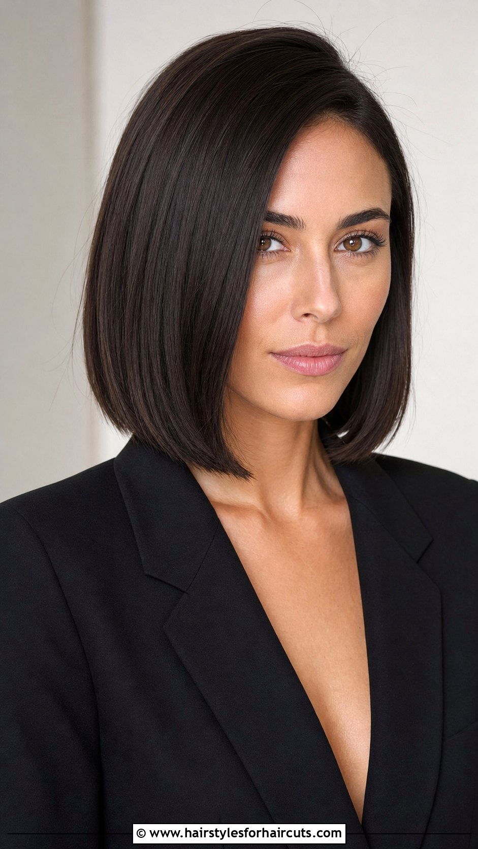 Straight Lob With Side Part - 25 hairstyles for long straight fine hair - 25 hairstyles for long straight fine hair
