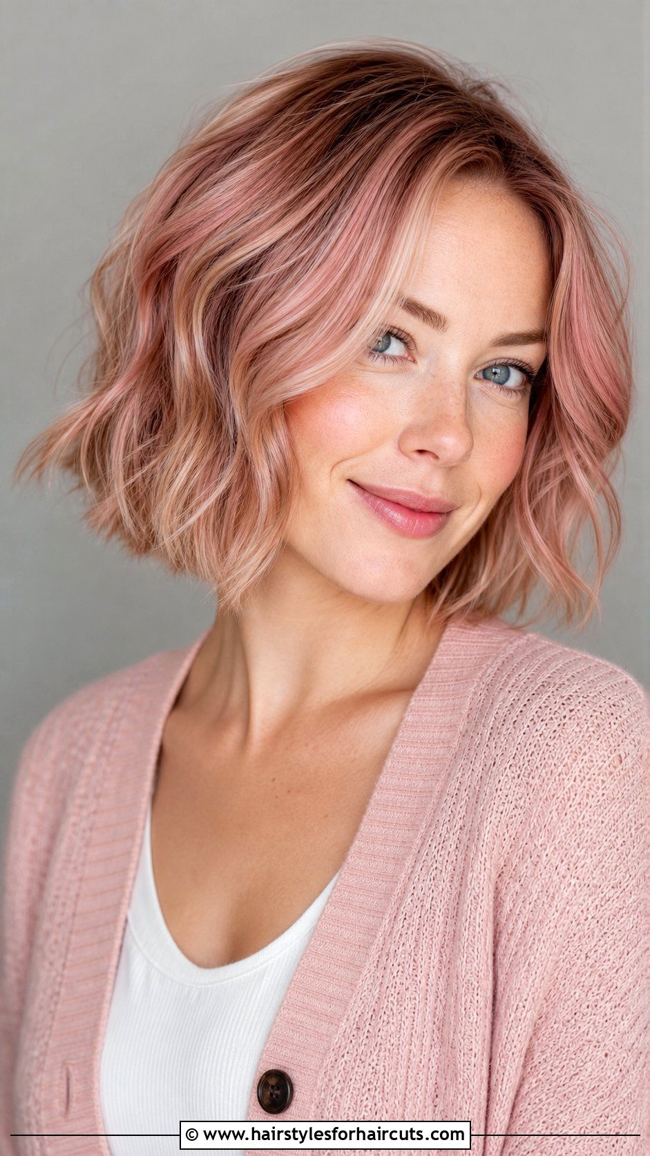 Strawberry Blonde Wavy Bob - 25 hairstyles with colour - 25 hairstyles with colour