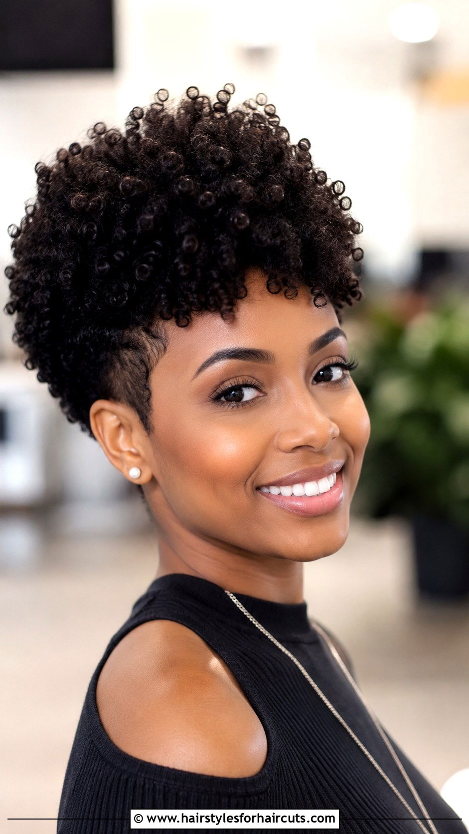 Tapered Curly Afro - 25 curly hair haircuts for women - 25 curly hair haircuts for women
