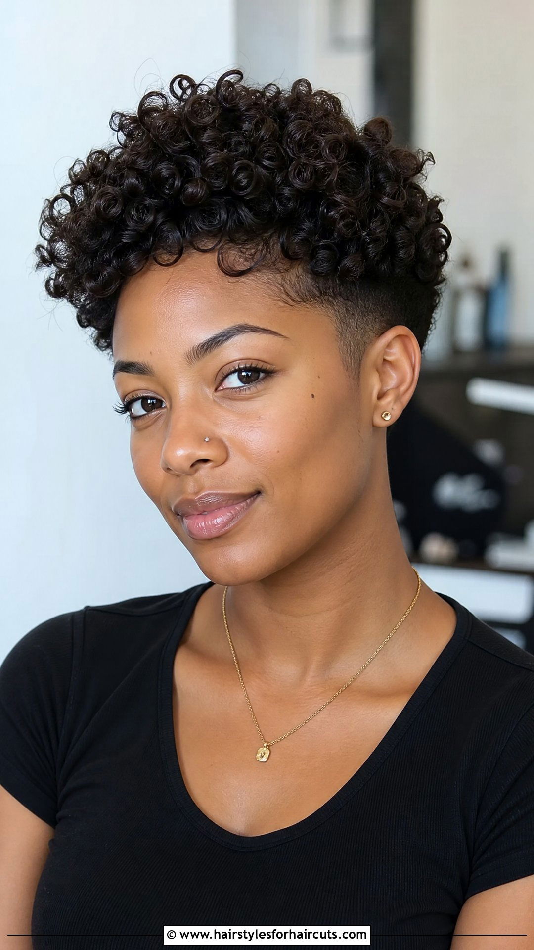 Tapered Curly Afro Hairstyle - 25 woman curly hairstyles - 25 woman curly hairstyles