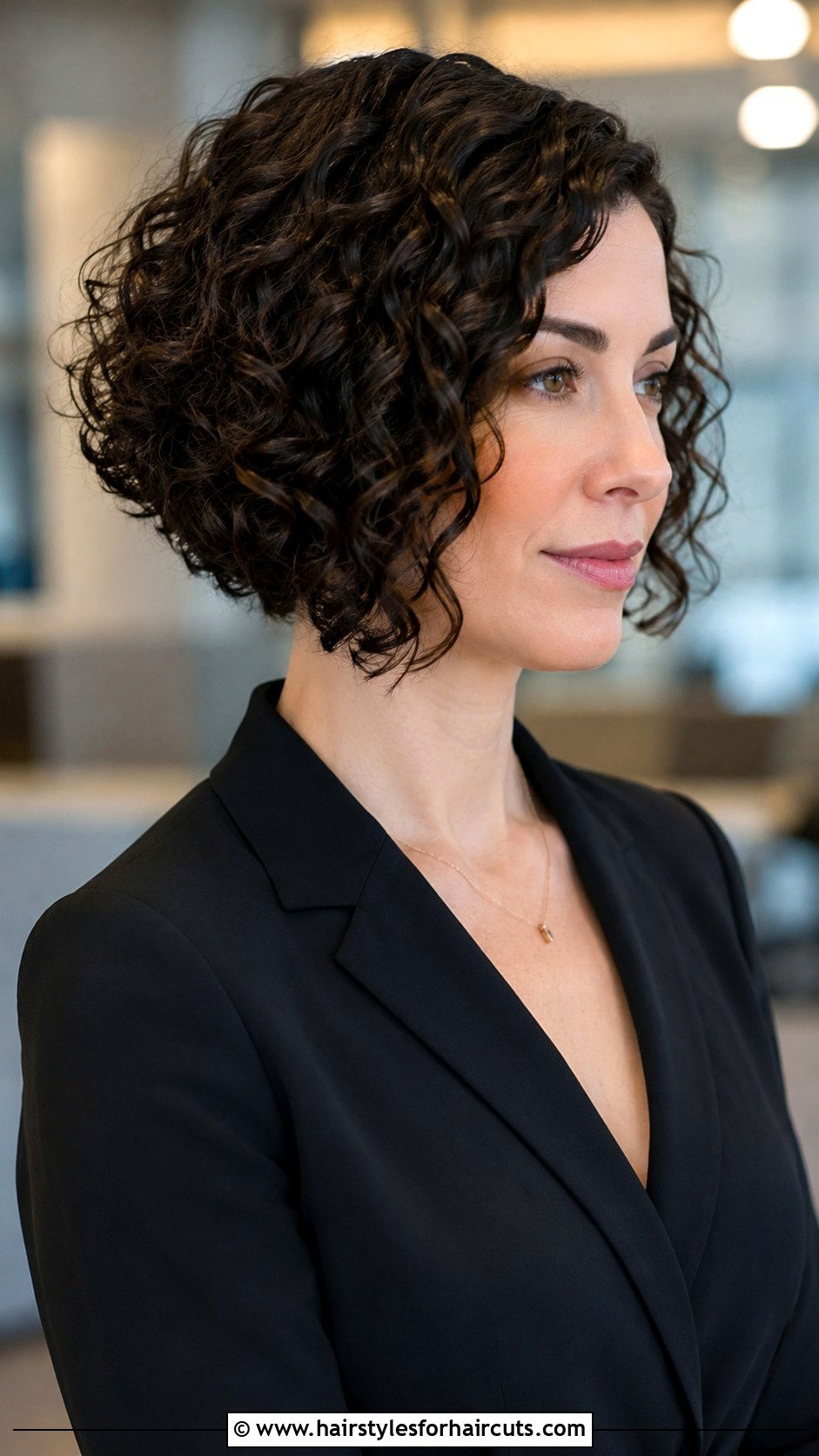 Tapered Curly Bob - 25 haircuts for curly hair female - 25 haircuts for curly hair female