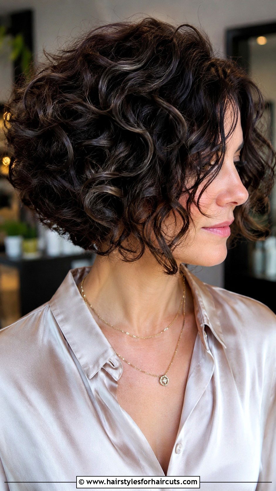 Tapered Curly Bob - 25 curly haircuts chicago - 25 curly haircuts chicago
