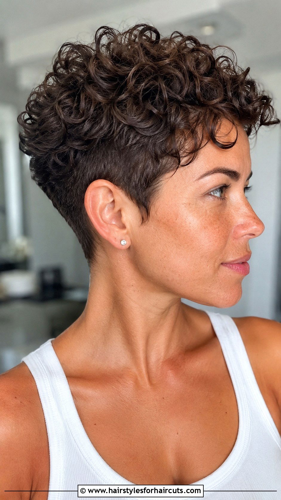Tapered Curly Pixie - 25 easy curly hairstyles for short hair - 25 easy curly hairstyles for short hair