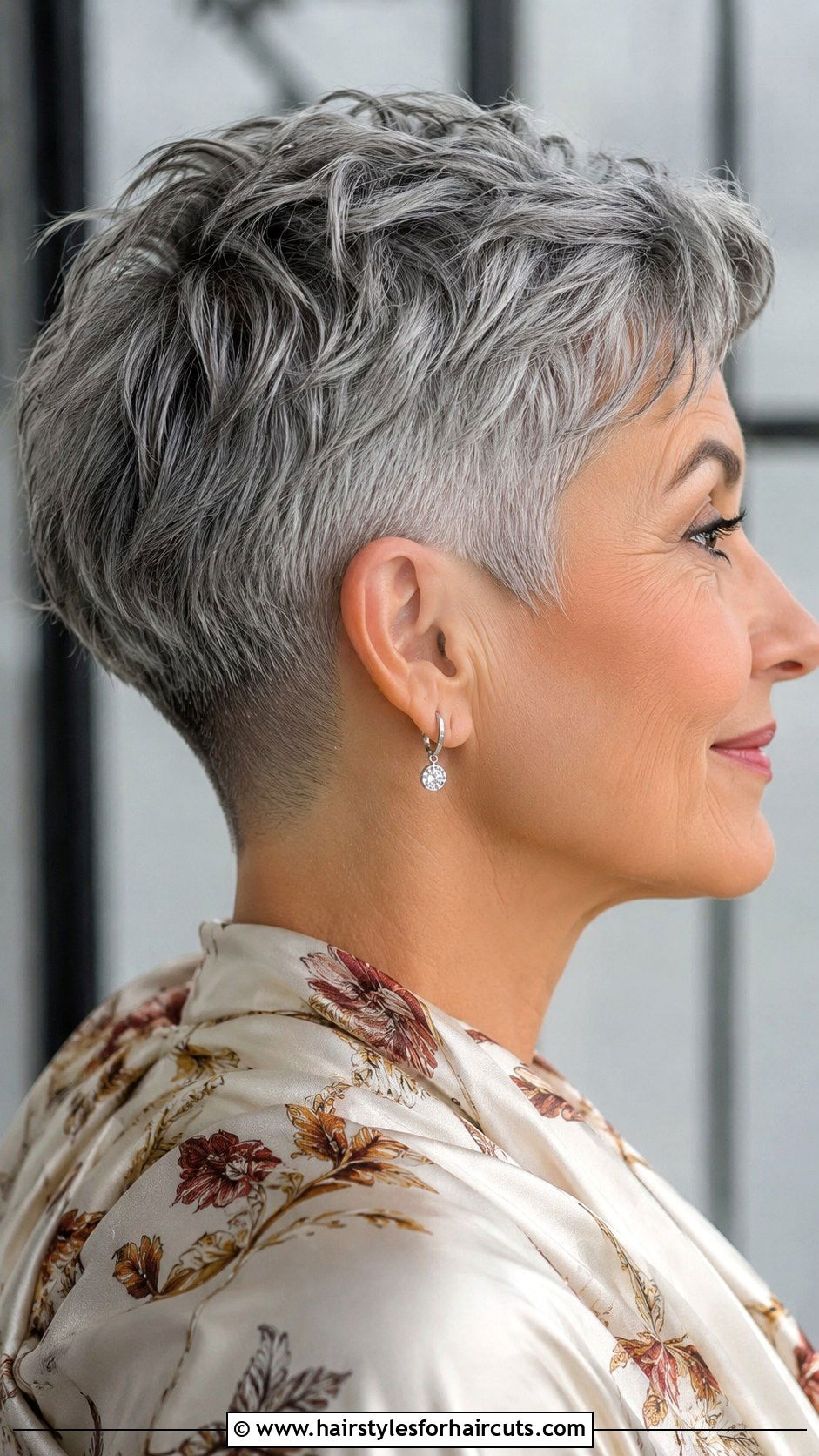 Tapered Cut For Grey Hair - 25 short haircuts for women with grey hair - 25 short haircuts for women with grey hair