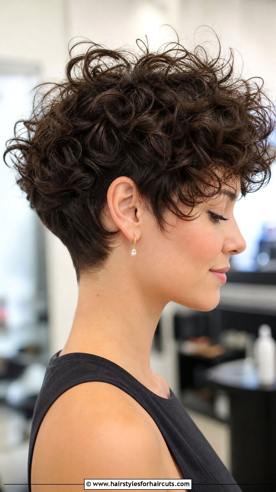 Tapered Short Curly Shag - 25 short shag haircuts for curly hair - 25 short shag haircuts for curly hair