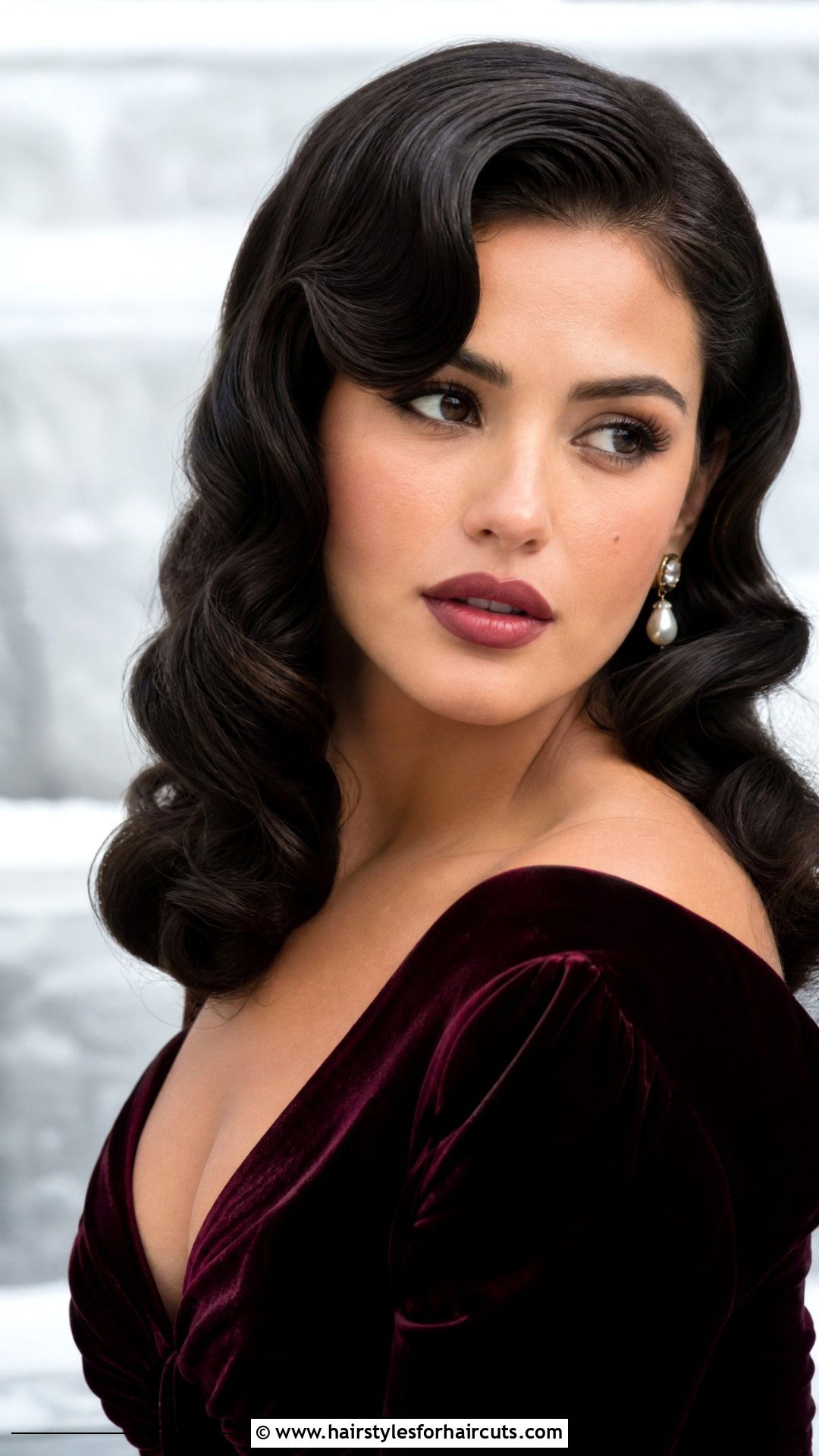 Taurus Vintage Hollywood Waves - 25 zodiac hairstyles - 25 zodiac hairstyles