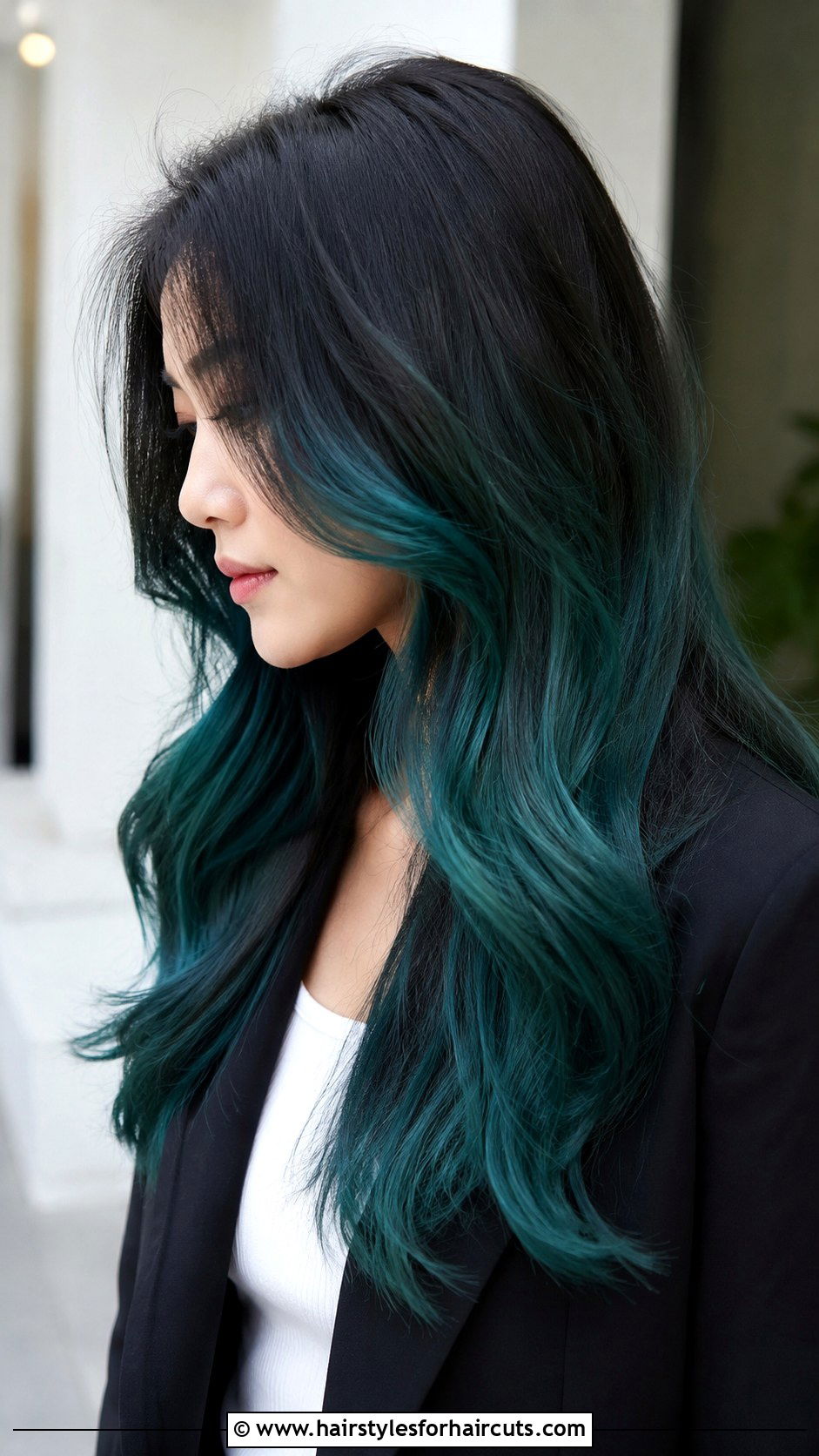 Teal Green Balayage Long Hair - 25 green hairstyles - 25 green hairstyles