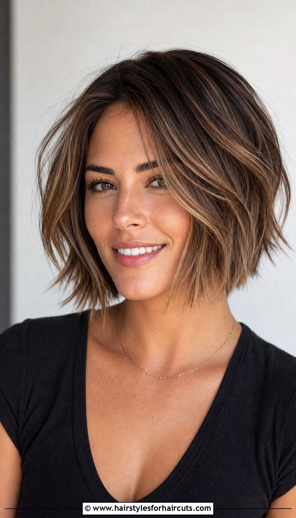 Textured Bob Haircut - 25 haircuts logo - 25 haircuts logo