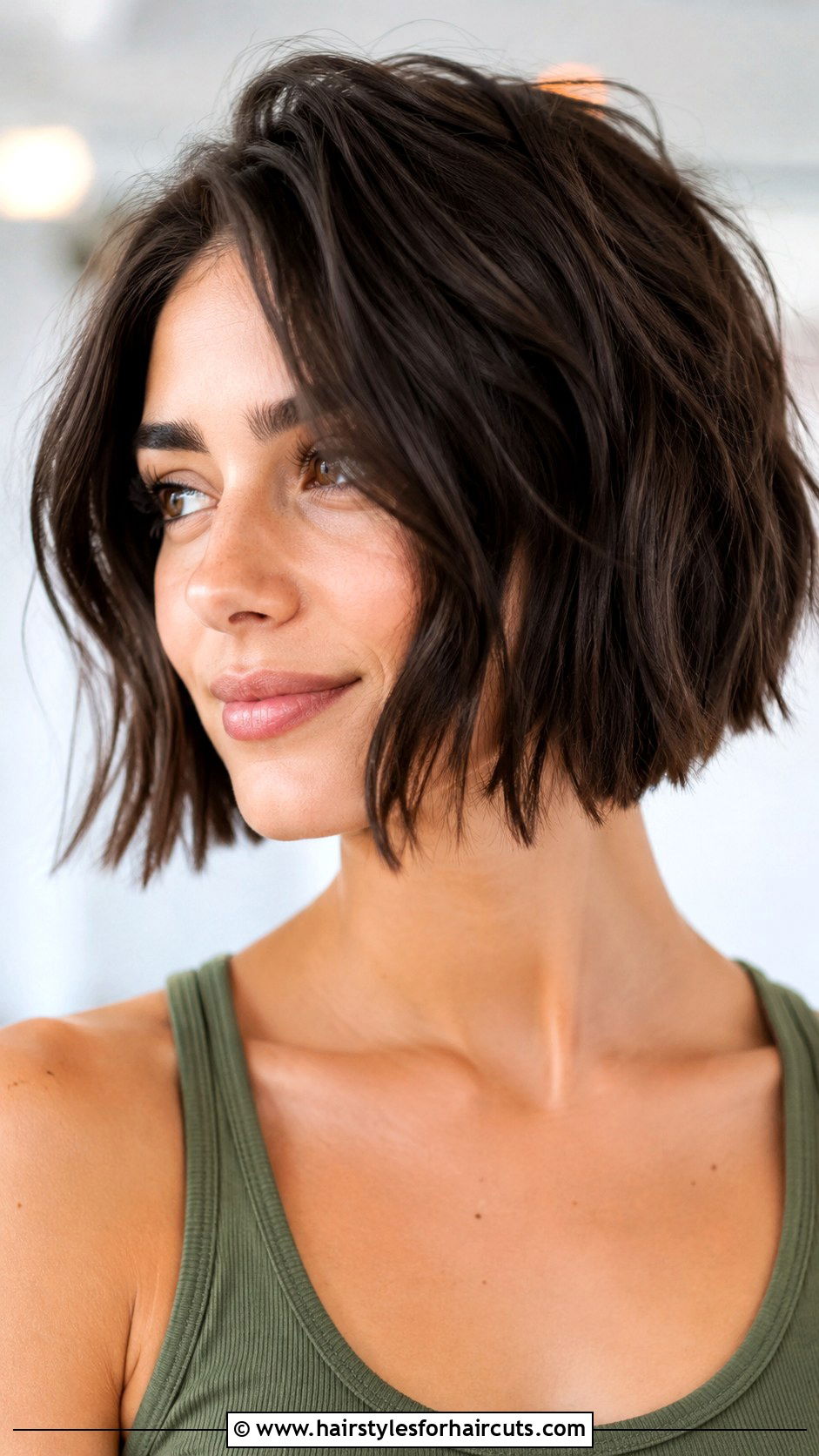 Textured Bob Haircut - 25 hairstyles for big head - 25 hairstyles for big head
