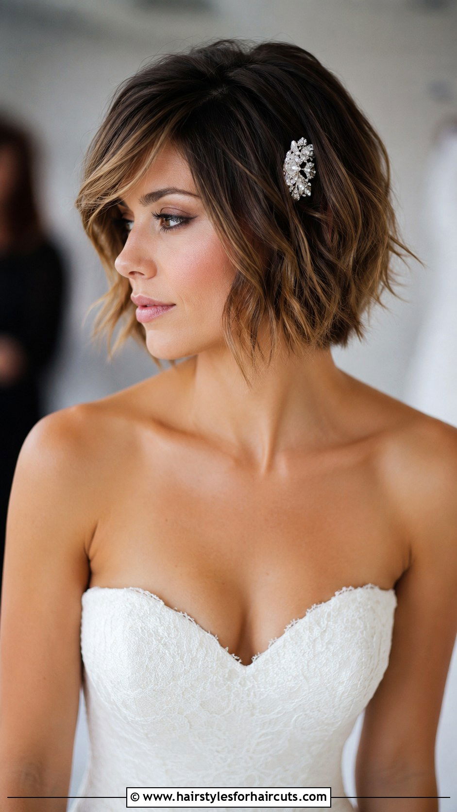 Textured Bob Wedding Hair - 25 cute hairstyles for weddings - 25 cute hairstyles for weddings