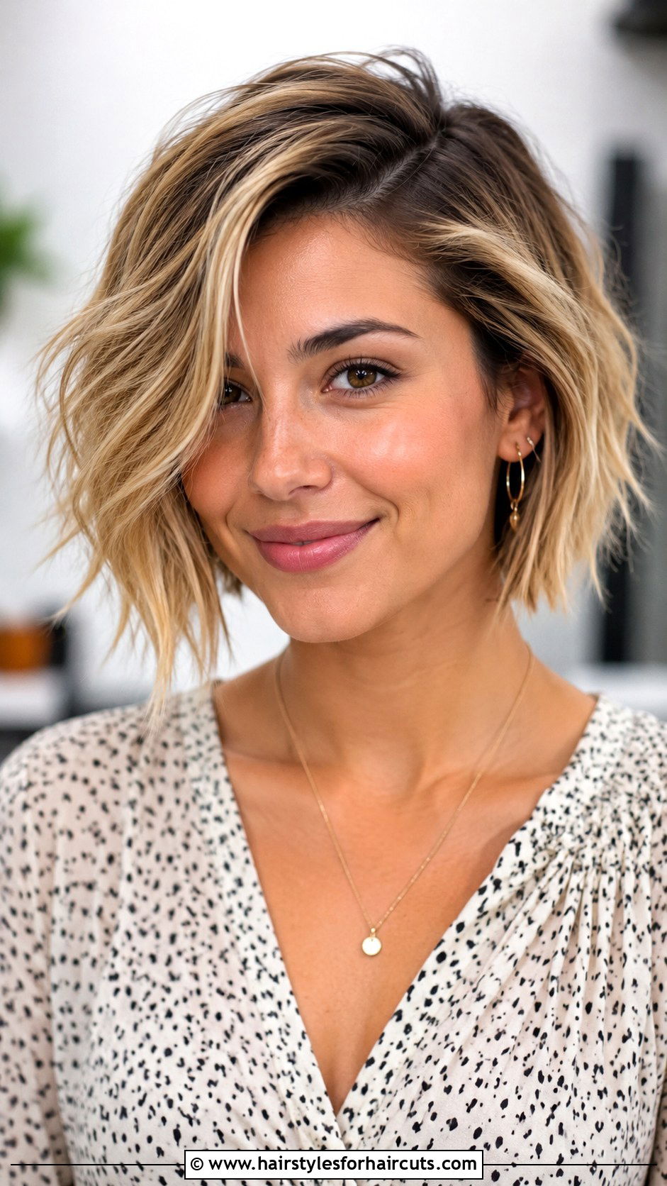 Textured Bob With Side Part - 25 shoulder length haircuts thick hair - 25 shoulder length haircuts thick hair