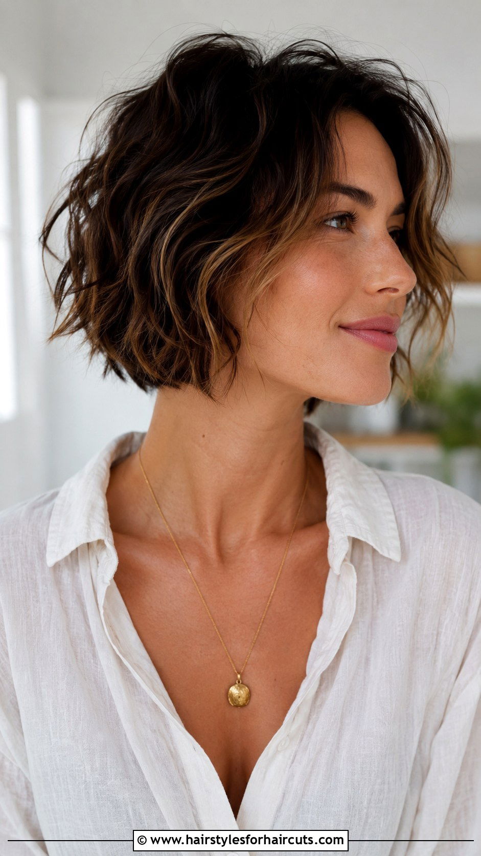 Textured Boho Short Bob - 25 boho hairstyles short hair - 25 boho hairstyles short hair