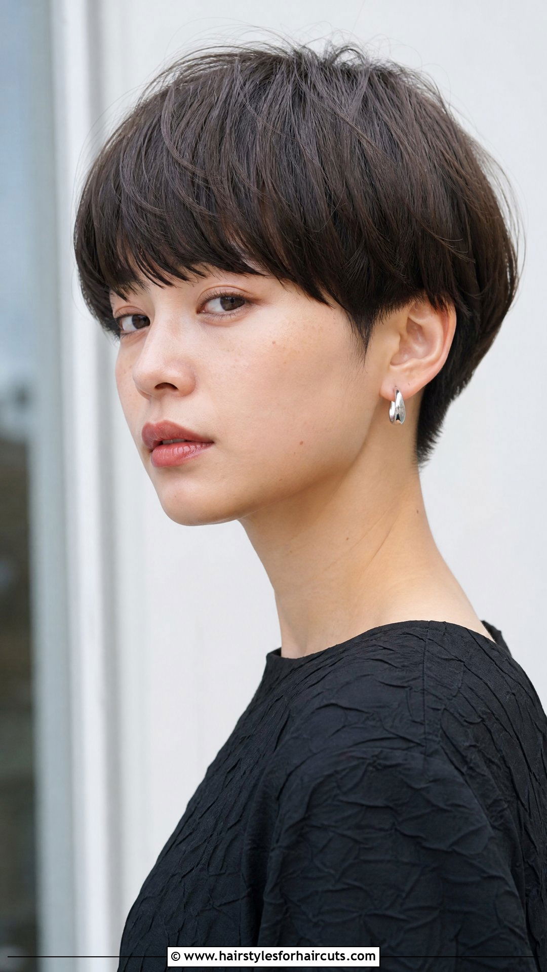 Textured Bowl Cut - 25 hispanic haircuts - 25 hispanic haircuts
