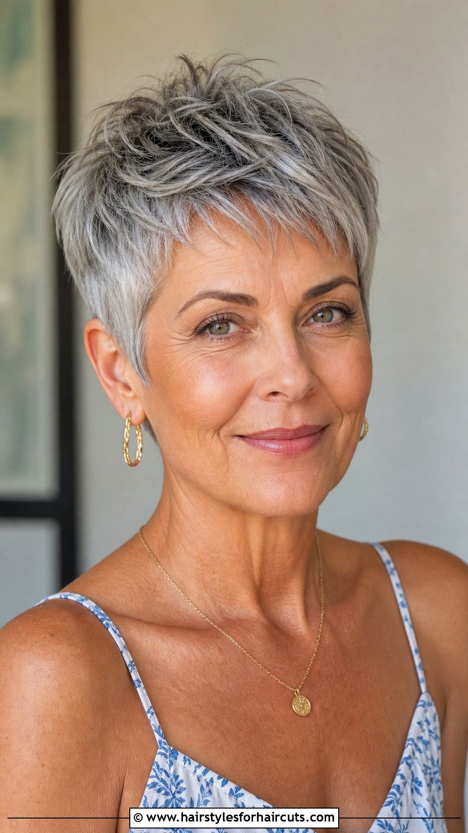 Textured Crop - 25 short hairstyles for over 60 - 25 short hairstyles for over 60