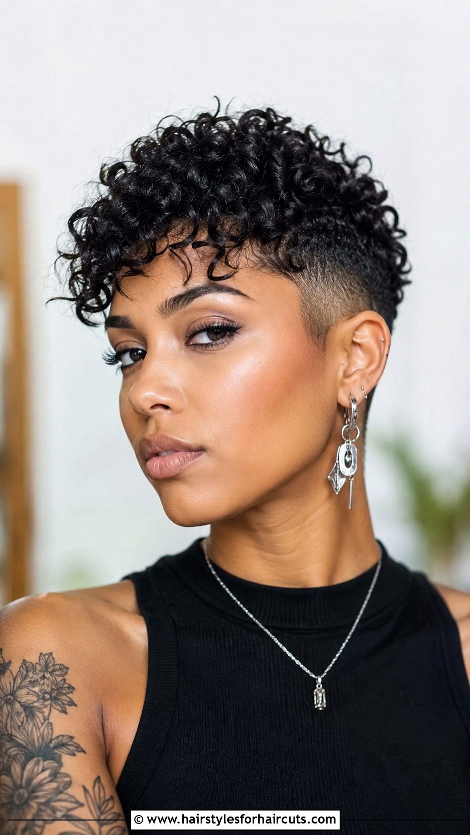 Textured Crop For Curly Hair - 25 best haircuts for wavy curly hair - 25 best haircuts for wavy curly hair