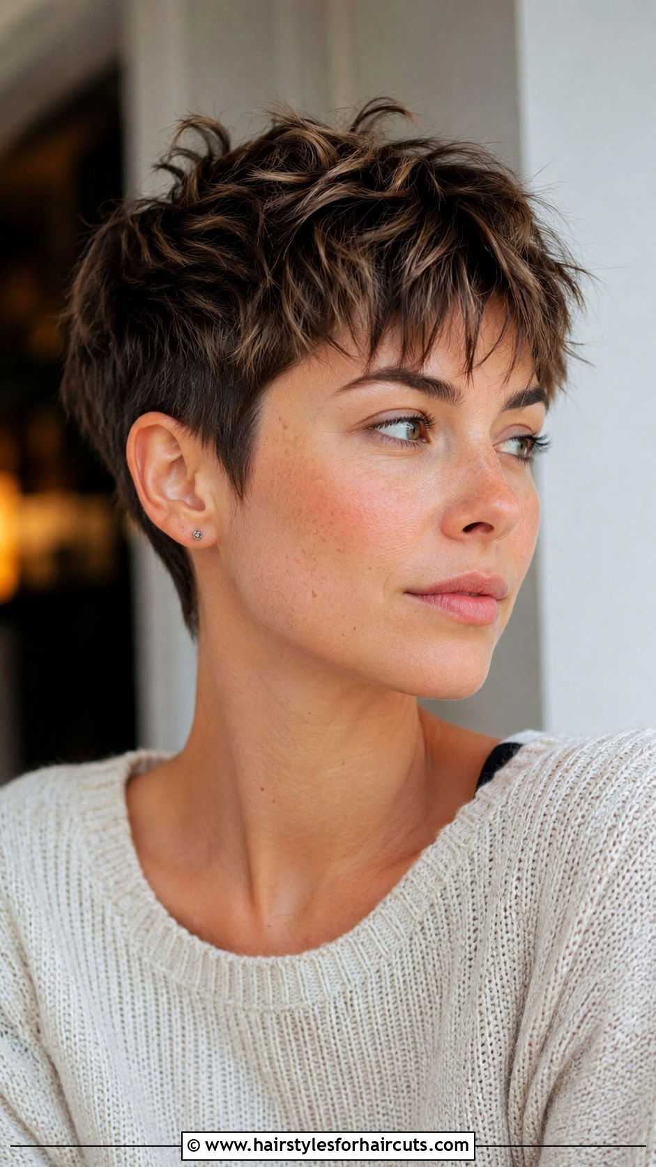 Textured Crop Haircut - 25 cute haircuts for short hair - 25 cute haircuts for short hair
