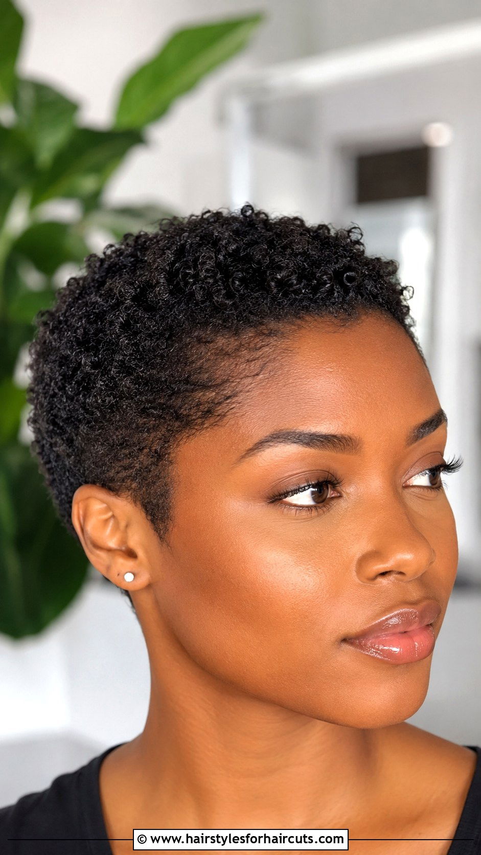 Textured Crop Haircut - 25 haircuts for black women with natural hair - 25 haircuts for black women with natural hair