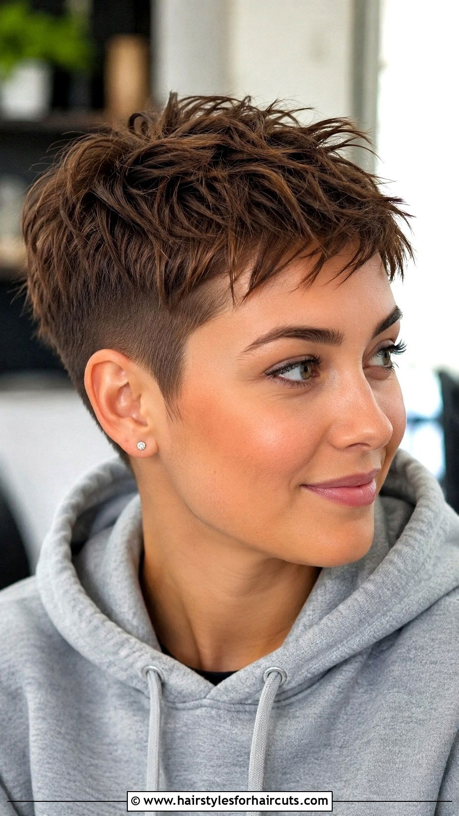 Textured Crop Haircut - 25 haircuts for fine thin hair women - 25 haircuts for fine thin hair women