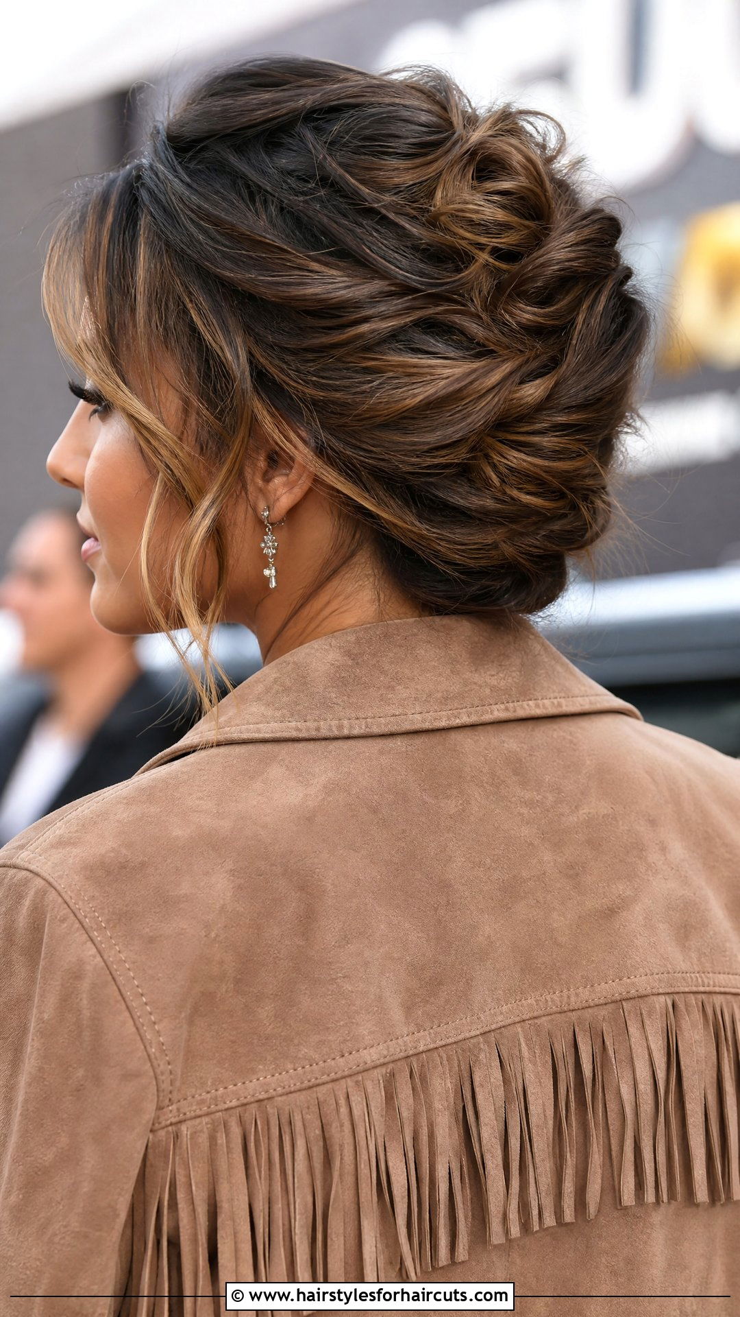 Textured French Twist - 25 french twist hairstyles - 25 french twist hairstyles