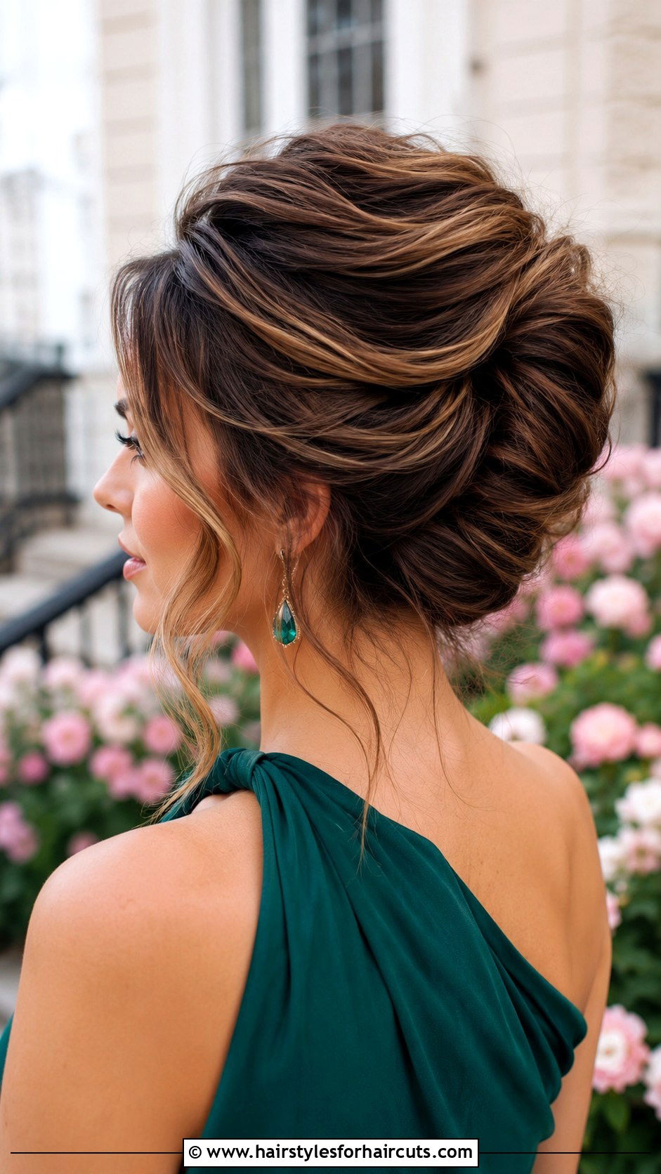 Textured French Twist Updo - 25 cocktail party hairstyles for short hair - 25 cocktail party hairstyles for short hair