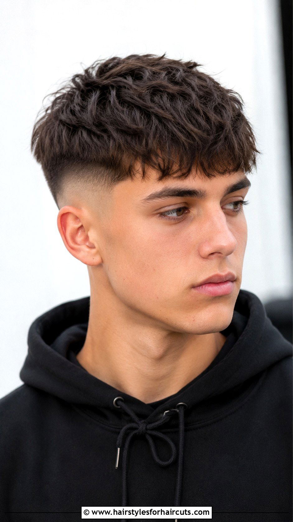 Textured Fringe Baseball Haircut - 25 baseball haircuts for straight hair - 25 baseball haircuts for straight hair