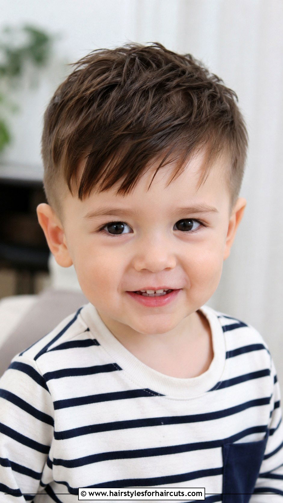 Textured Fringe Cut For Toddler - 25 haircuts for toddlers with straight hair - 25 haircuts for toddlers with straight hair