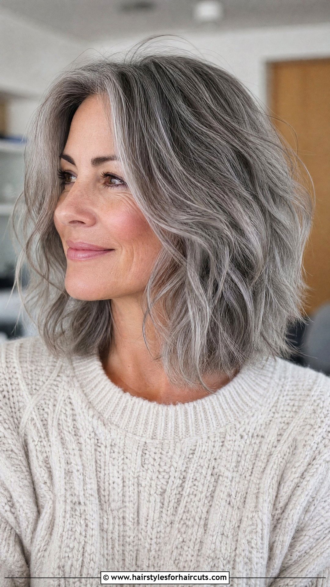 Textured Grey Lob - 25 women grey hairstyles - 25 women grey hairstyles