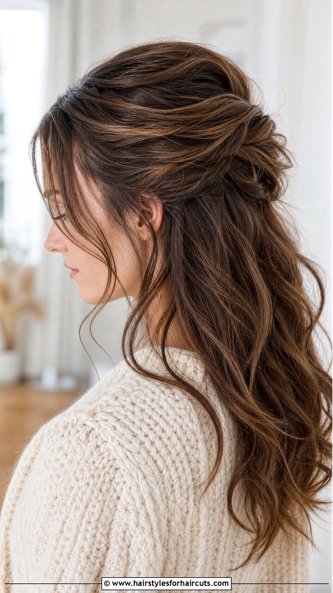 Textured Half Up Half Down Hairstyle - 25 winter hairstyles - 25 winter hairstyles
