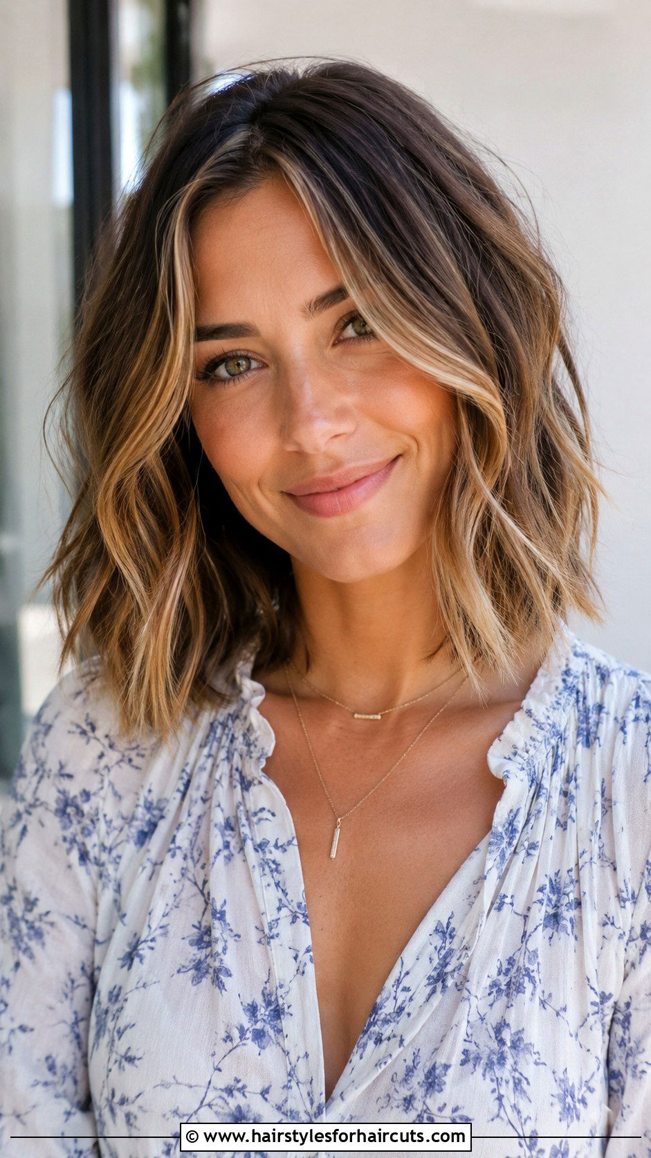 Textured Lob - 25 haircuts for thin hair female - 25 haircuts for thin hair female