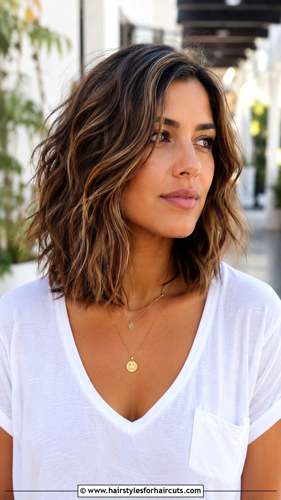 Textured Lob - 25 cheap hairstyles - 25 cheap hairstyles