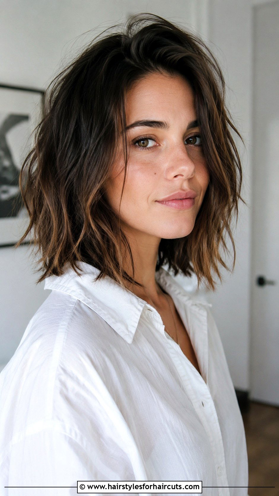 Textured Lob - 25 womens short hairstyles for fine hair - 25 womens short hairstyles for fine hair