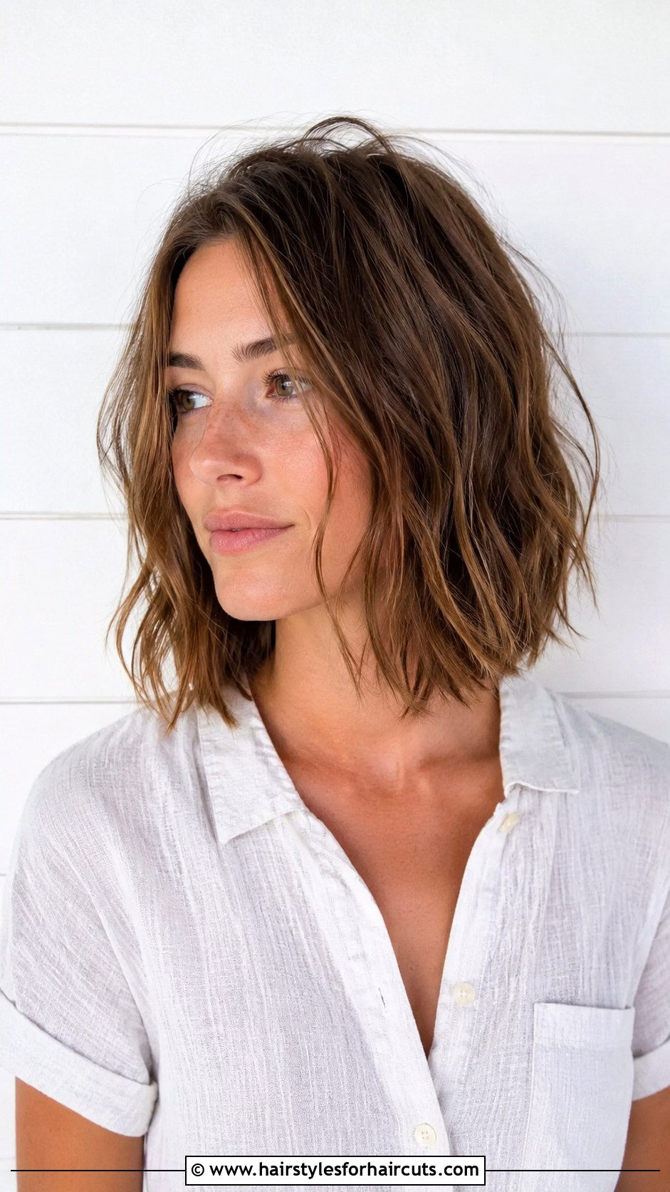 Textured Lob Beach Haircut - 25 beach haircuts - 25 beach haircuts