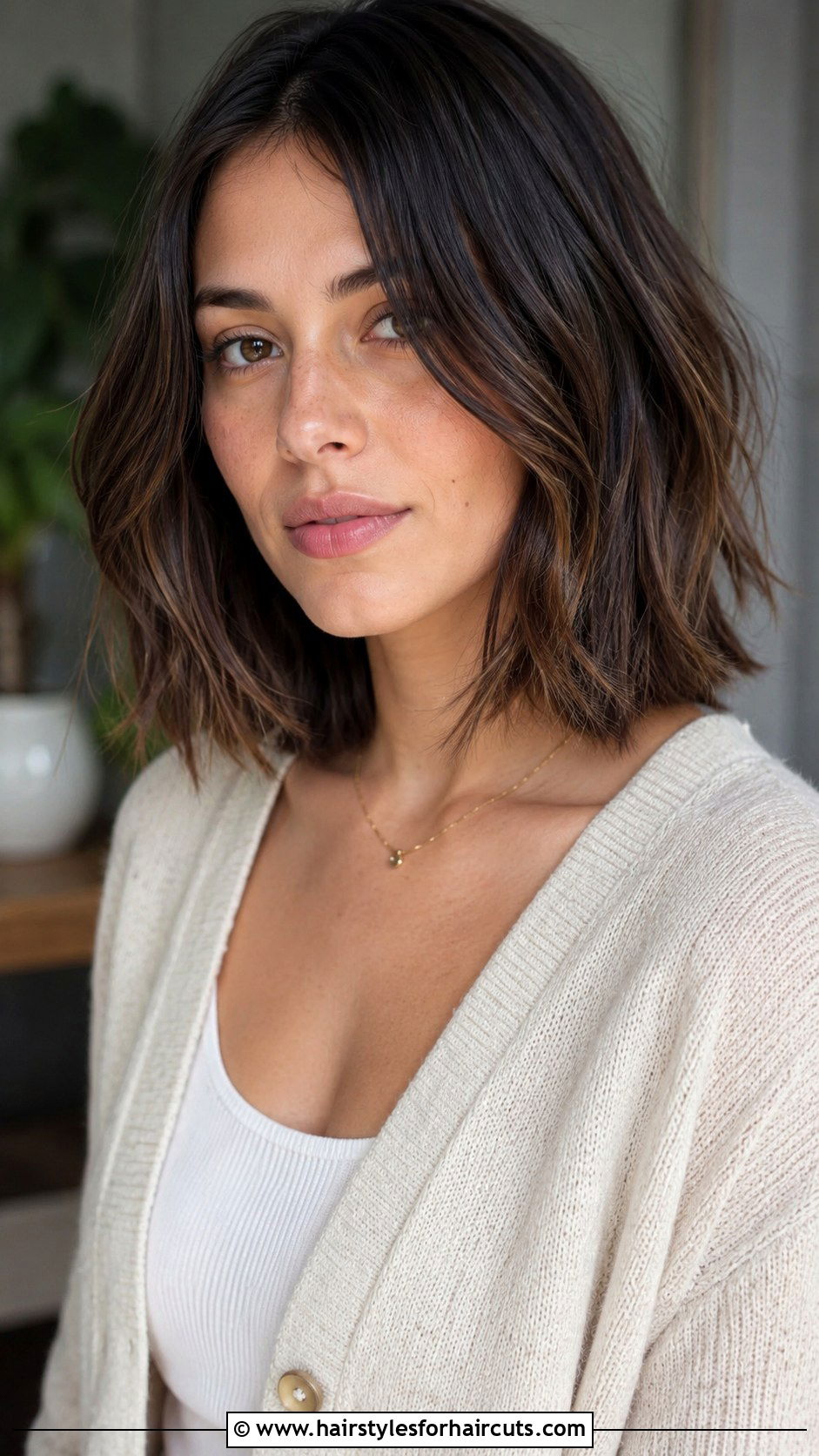 Textured Lob Haircut - 25 haircuts simple - 25 haircuts simple