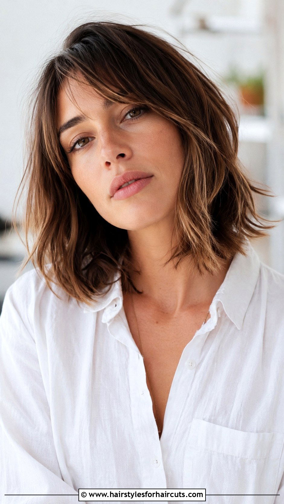 Textured Lob Haircut - 25 cute easy haircuts for medium hair - 25 cute easy haircuts for medium hair