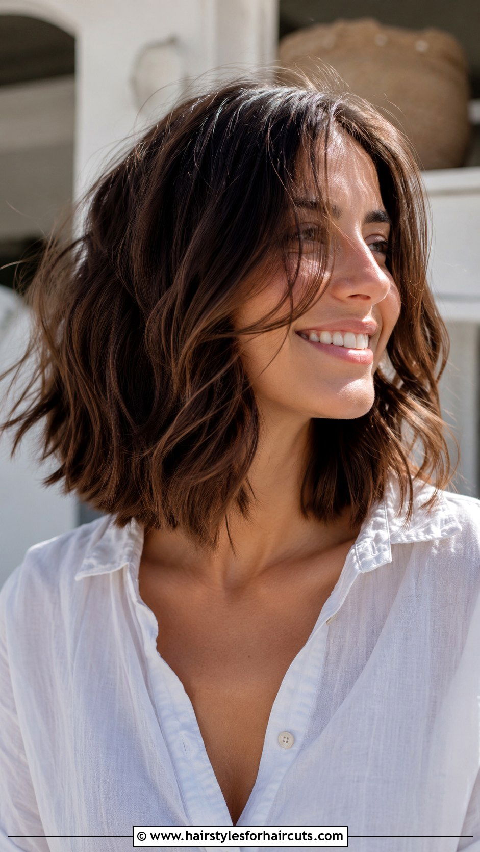 Textured Lob Haircut - 25 haircuts for thin frizzy hair - 25 haircuts for thin frizzy hair