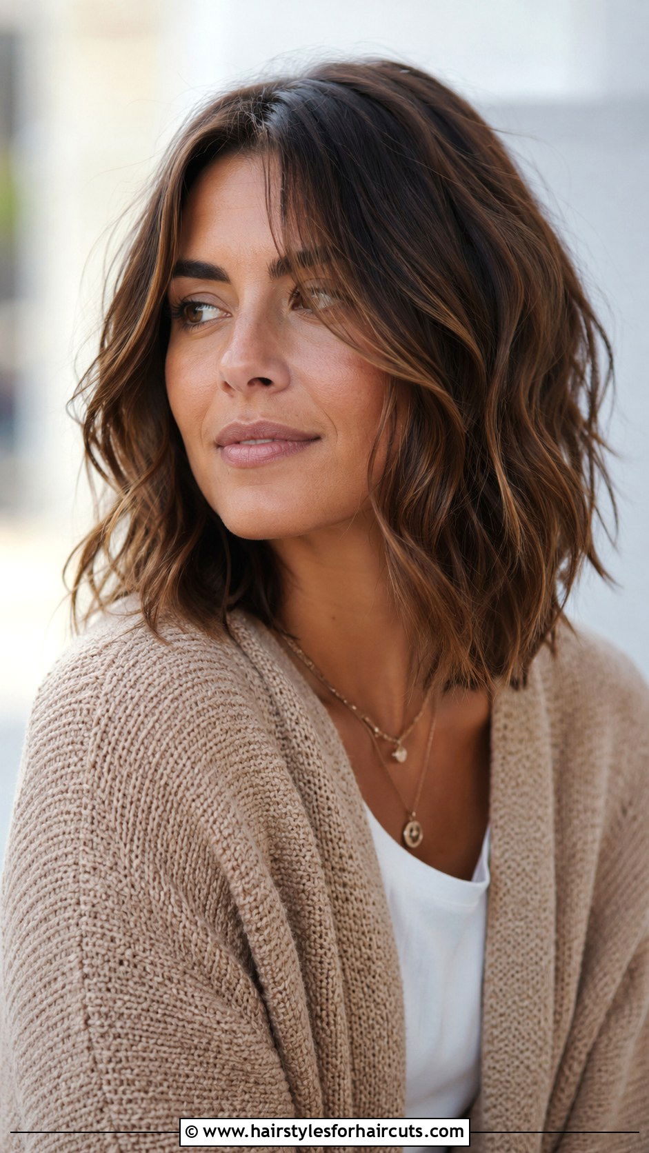 Textured Lob With Face Framing Layers - 25 cute hairstyles for short hair - 25 cute hairstyles for short hair