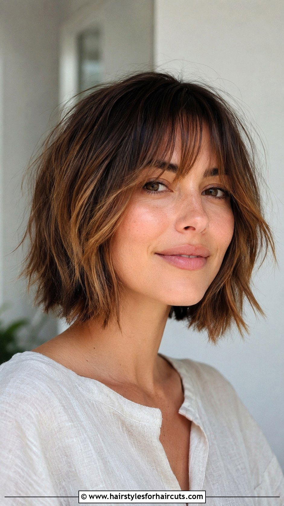 Textured Lob With Soft Bangs - 25 thin front hair hairstyles - 25 thin front hair hairstyles