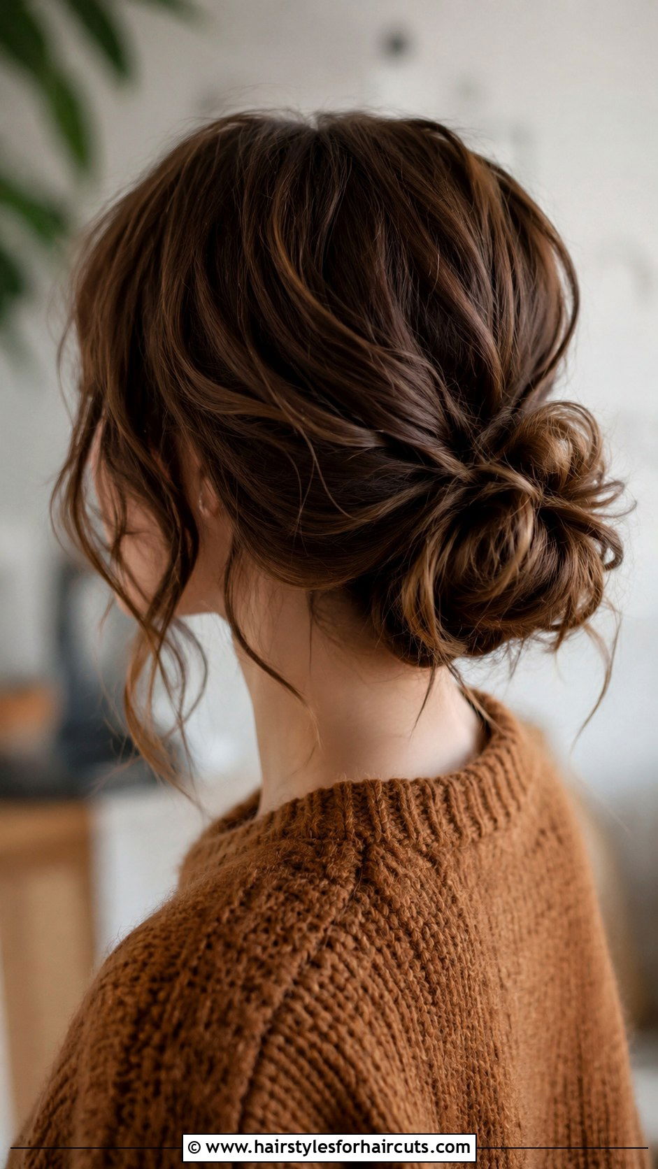 Textured Low Bun For Bob Haircut - 25 cute bun hairstyles for short hair - 25 cute bun hairstyles for short hair