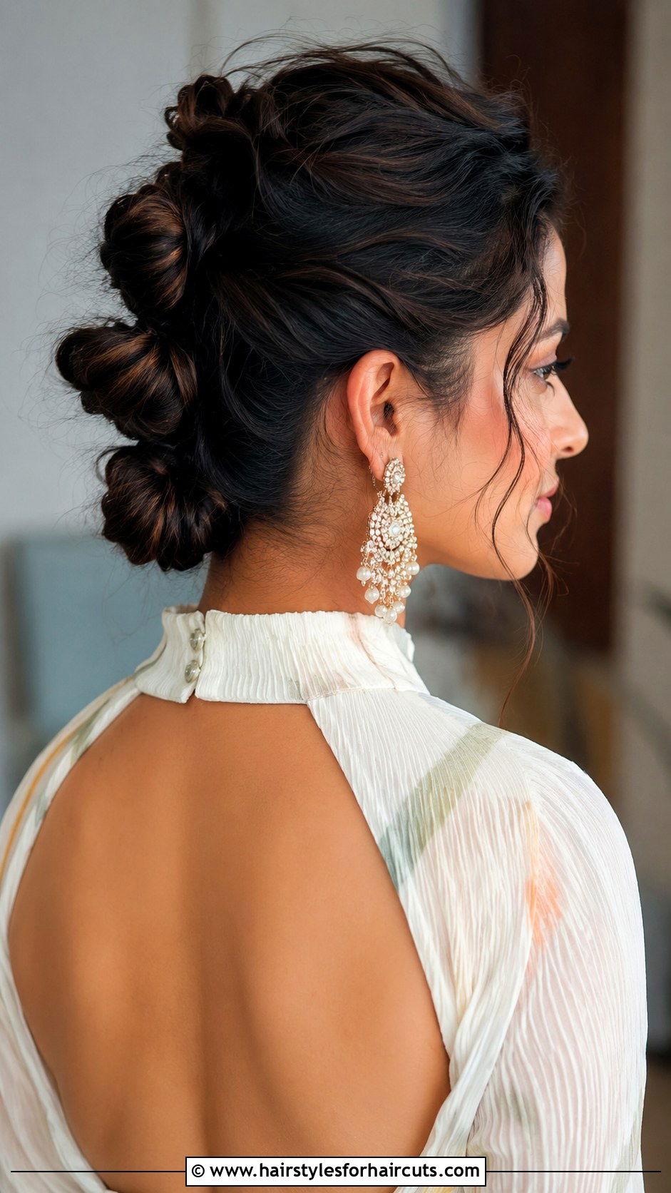 Textured Mini Bun Cluster Wedding - 25 easy wedding hairstyles - 25 easy wedding hairstyles