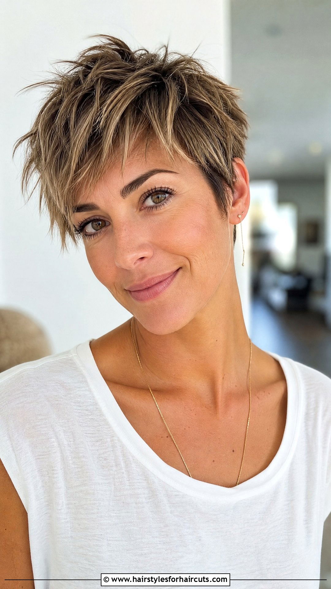Textured Pixie Cut - 25 haircuts calender - 25 haircuts calender
