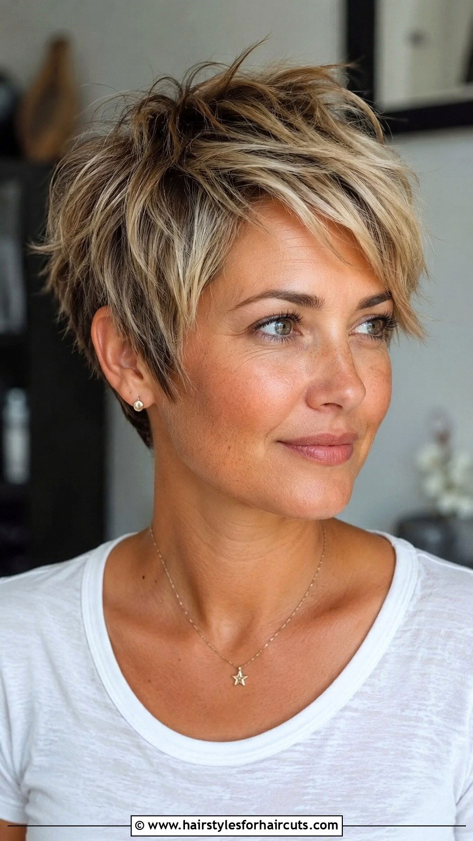 Textured Pixie Cut For Thin Hair - 25 best hairstyles for very thin hair - 25 best hairstyles for very thin hair