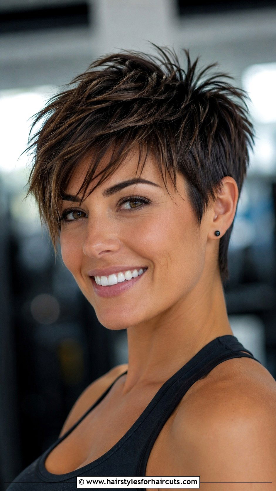 Textured Pixie Haircut - 25 haircuts in the mall - 25 haircuts in the mall