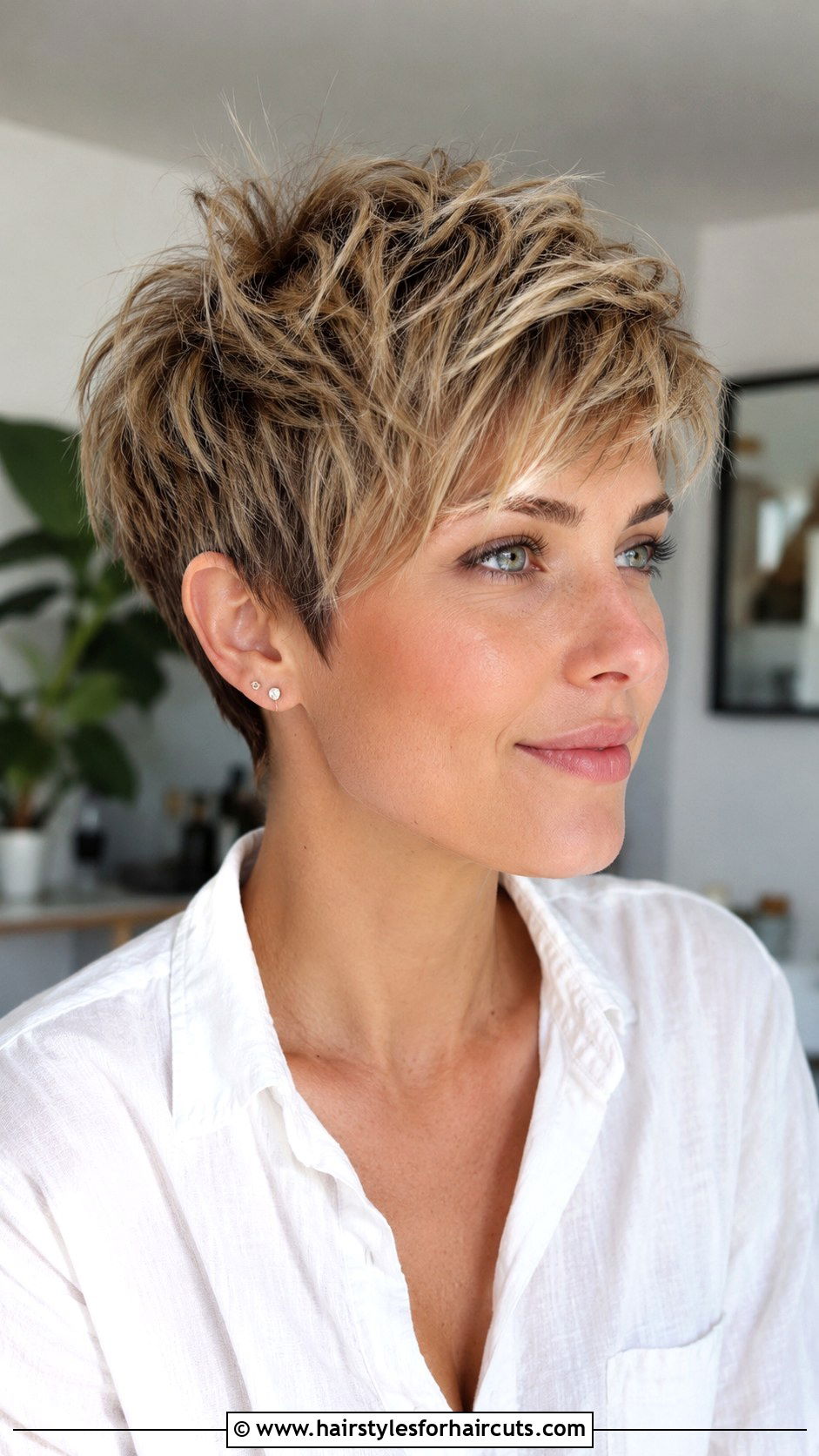 Textured Pixie Haircut - 25 casual hairstyles - 25 casual hairstyles