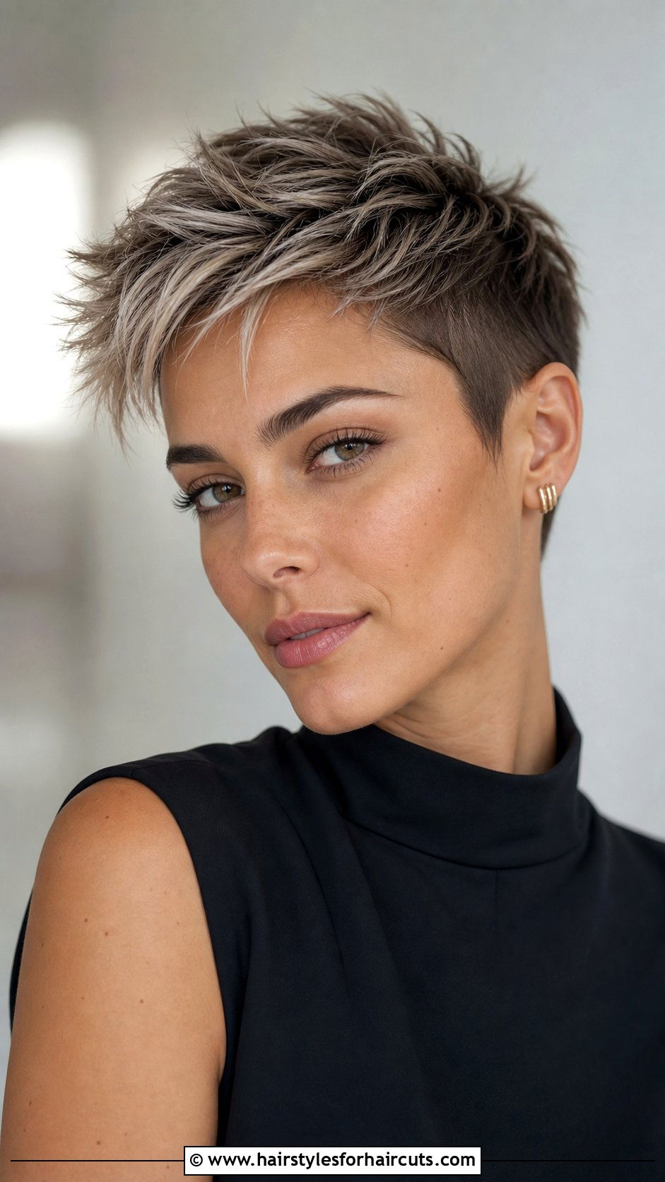 Textured Pixie Luxury Haircut - 25 luxury haircuts - 25 luxury haircuts