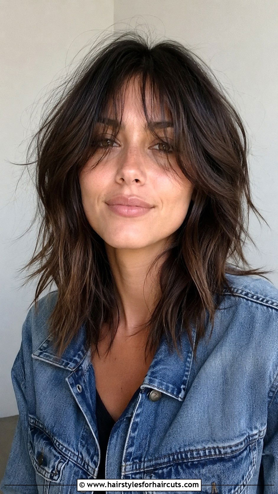 Textured Shag With Curtain Bangs - 25 bang hairstyles for thin hair - 25 bang hairstyles for thin hair