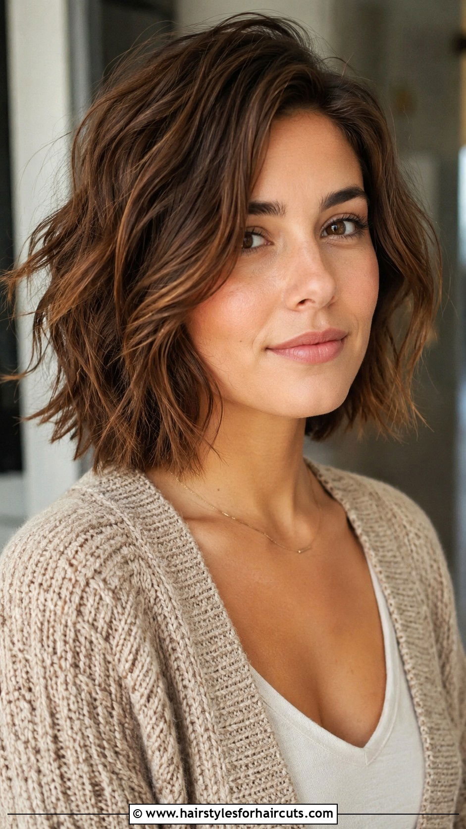 Textured Shaggy Lob Haircut - 25 short shaggy haircuts for thick hair - 25 short shaggy haircuts for thick hair