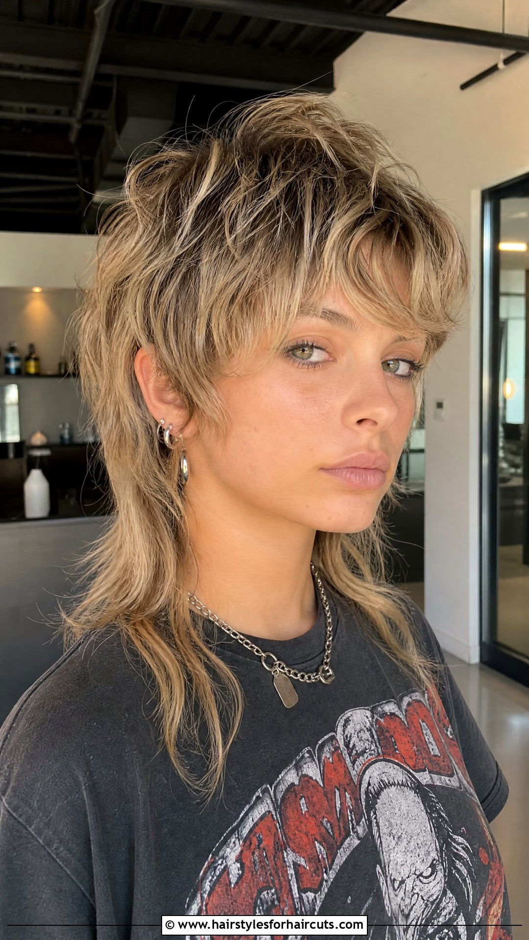Textured Shaggy Mullet - 25 layer shaggy haircuts for fine hair - 25 layer shaggy haircuts for fine hair